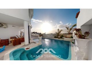 Casa  Urbanizacion amberes. Chalet en venta en torrox con impresionantes vistas al mar y a l