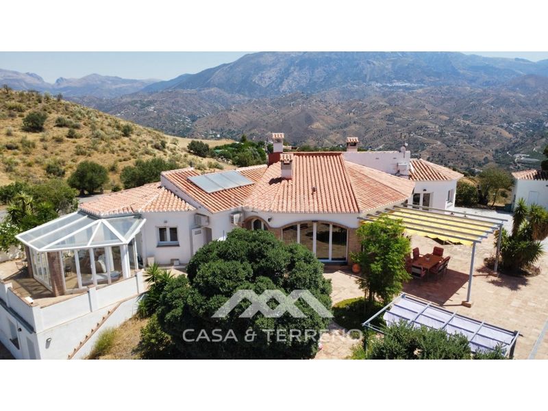 Foto 71303ca6-d4a3-4094-9b99-97c3c0899884. Casa amb piscina a Norte - Barrio del Pilar - El Reñidero Vélez - Málaga