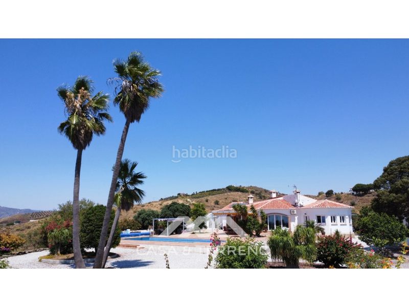 Foto f37a5fc3-8696-4bd5-9762-f57d69ea1063. Casa amb piscina a Norte - Barrio del Pilar - El Reñidero Vélez - Málaga
