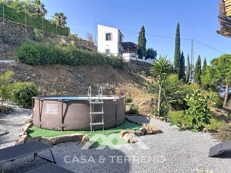 Foto c746a68f-c5b8-4845-90a0-cf1bc46fdeef. Casa a Cómpeta