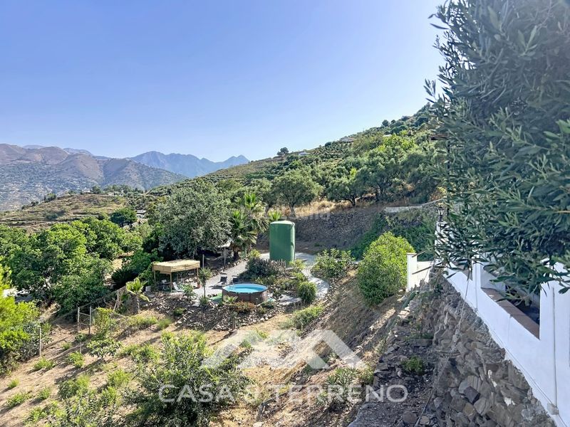 Foto e4df14ce-c5a6-472b-8cad-8243daef8669. Casa a Cómpeta