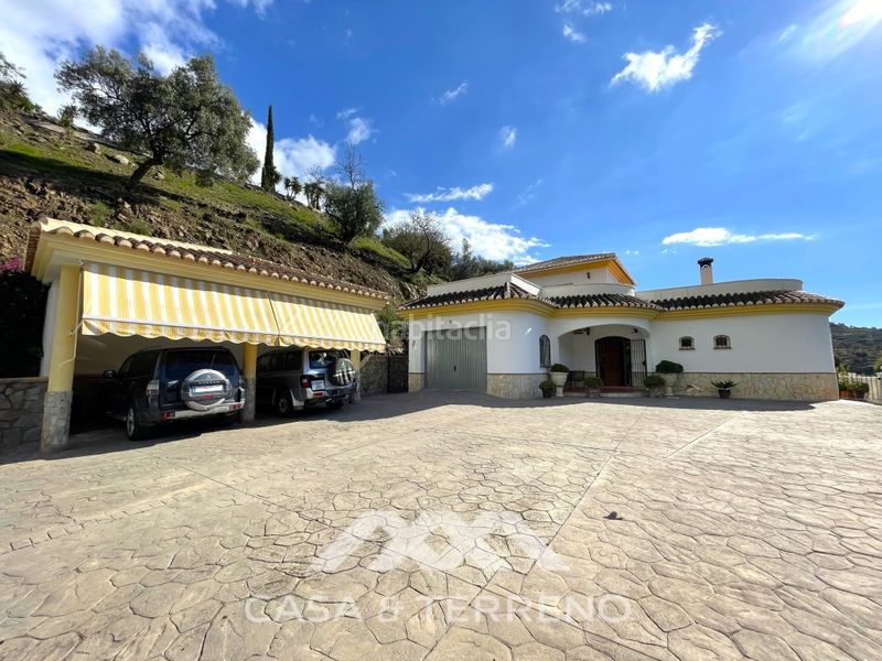 Foto 620bd17e-994f-4c50-a3da-bff79a52c53f. Casa amb piscina a Arenas