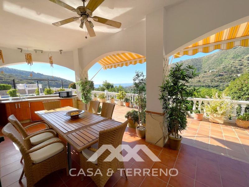 Foto ce4f2245-193f-492e-abe5-8c77ae3461f7. Casa amb piscina a Arenas