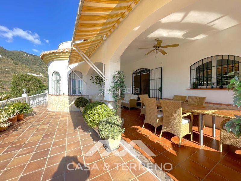 Foto ced879a7-8a79-4bf2-8884-d83513d883b1. Casa amb piscina a Arenas