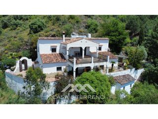 Chalet  Diseminados cuesta secano. Casa de campo tradicional con piscina y vistas panorámicas sayal
