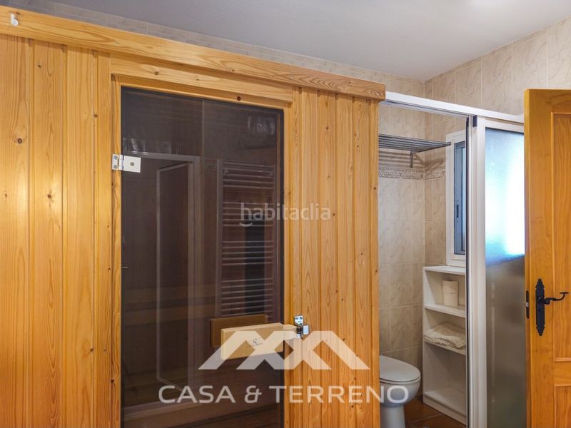 Foto 0333d0cc-7d18-40b6-bd9e-f8a50309c21f. Casa amb calefacció aparcament piscina a Arenas