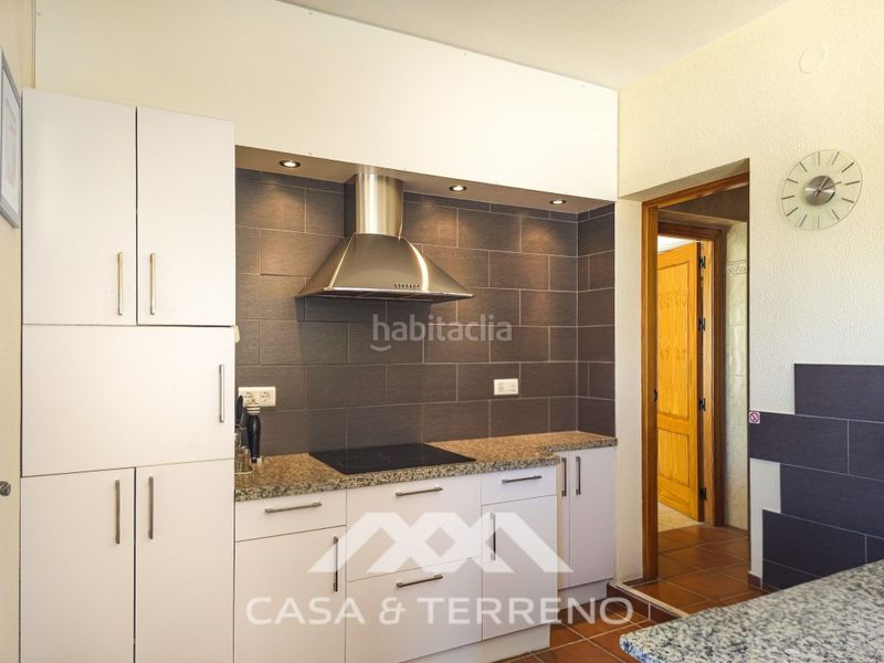 Foto 1f51e2d3-e712-4e3f-a94e-cc3754b07733. Casa amb calefacció aparcament piscina a Arenas