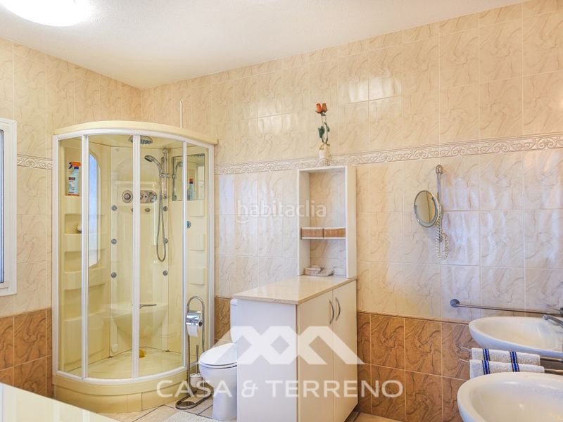 Foto 4a7c4a08-b4ee-4a6f-a33b-58bf63209555. Casa amb calefacció aparcament piscina a Arenas