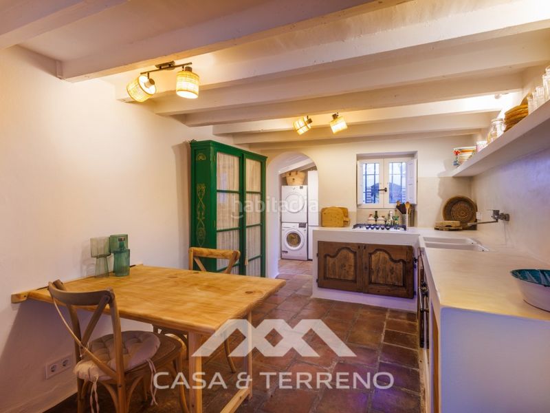 Foto 8f8ddbaf-8f18-4473-a817-79d867bf7256. Casa amb aparcament piscina a Comares