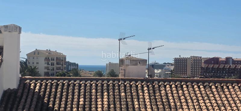 Foto 5c5132db-f94c-4b19-8ffb-ef1f85aabc06. Maison jumelée avec cheminée parking piscine dans Parque de la Paloma Benalmádena