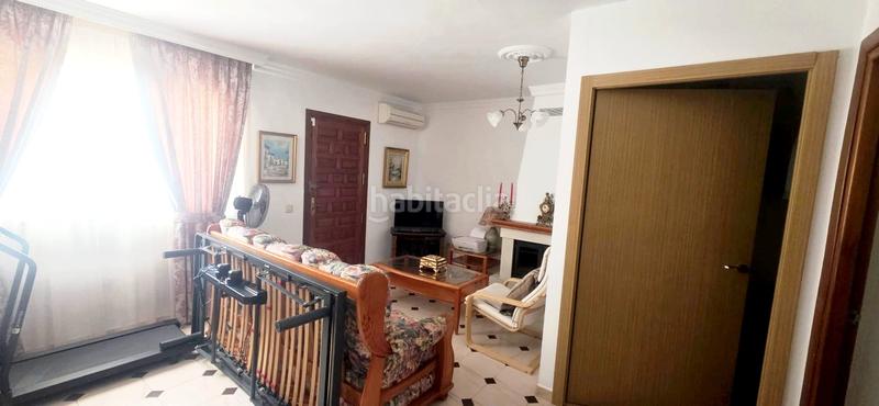 Foto d37e783b-17bc-4a2b-b52f-1f075f9e44a3. Maison jumelée avec cheminée parking piscine dans Parque de la Paloma Benalmádena