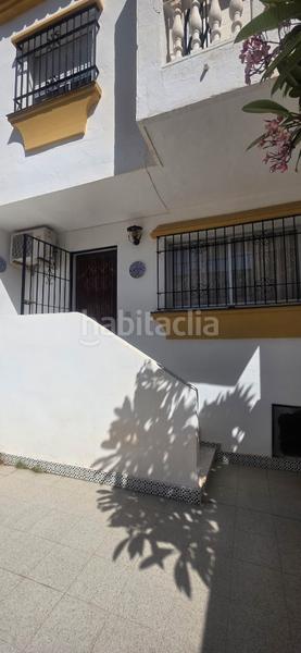 Foto 5b15a085-73c4-4038-86a7-84e7a48bce89. Semi detached house in avenida las palmeras 87 in Benalmádena