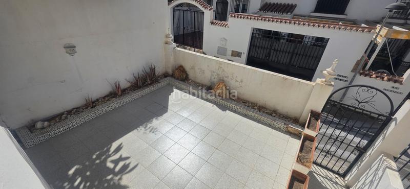 Foto bd2c6333-087b-4d48-ab9a-bf9b8fa5e1b9. Semi detached house in avenida las palmeras 87 in Benalmádena