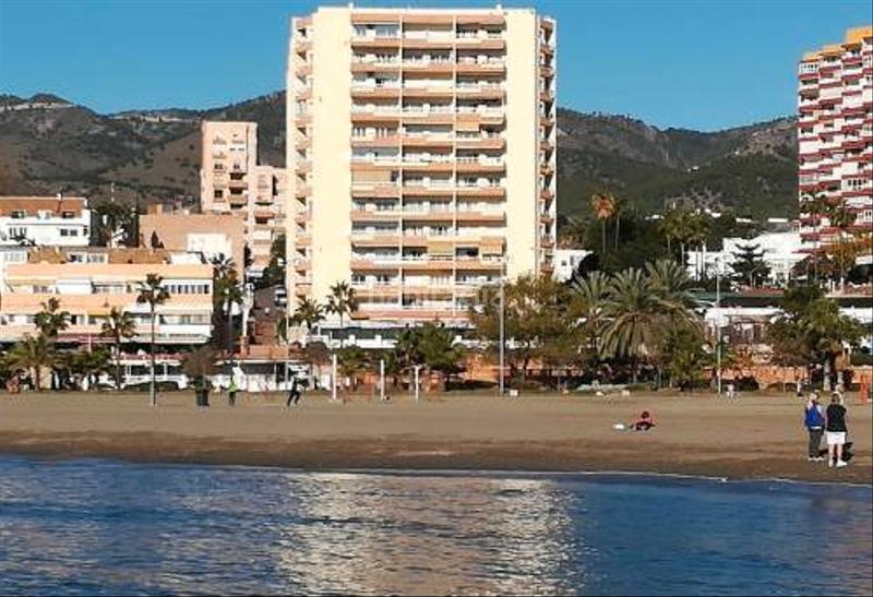 Foto 5c07ac82-4456-4803-9874-700de967fdb9. Zweistöckige wohnung mit kamin in Puerto Marina Benalmádena
