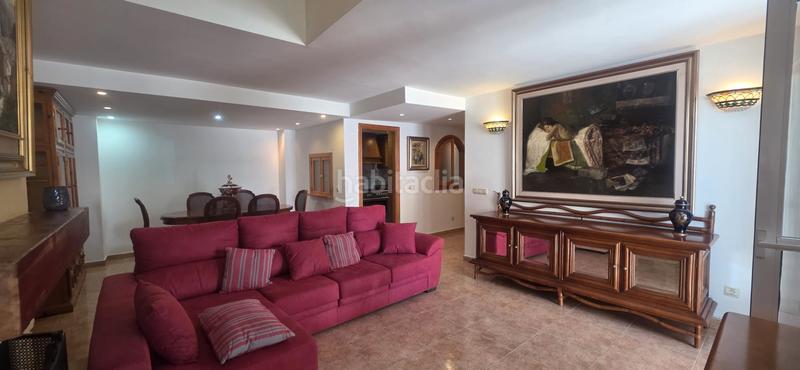 Foto 5f186e46-fef4-4a7d-9833-4b8f76ed9600. Zweistöckige wohnung mit kamin in Puerto Marina Benalmádena