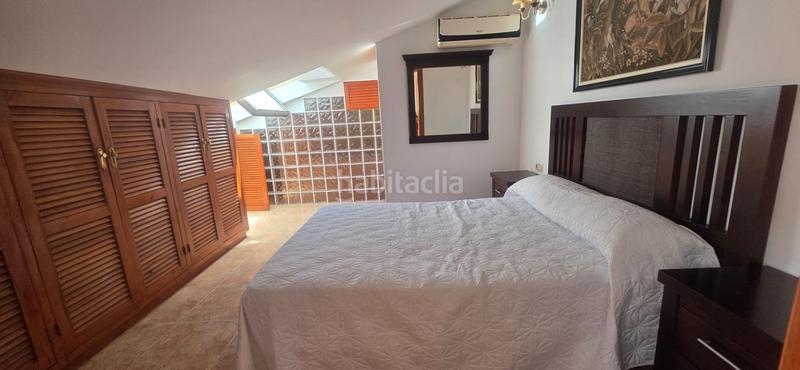 Foto 6afa4676-fd5c-46b6-b88b-ae0696d6d1c5. Zweistöckige wohnung mit kamin in Puerto Marina Benalmádena