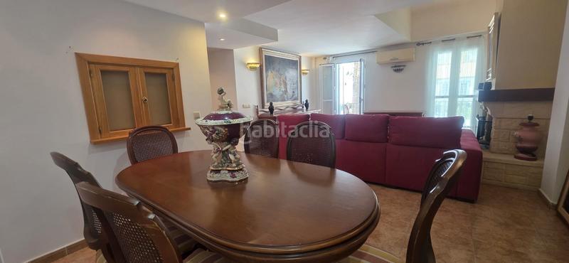 Foto 87c7f5fc-eb4e-44d4-8501-7fa441bf2afb. Zweistöckige wohnung mit kamin in Puerto Marina Benalmádena