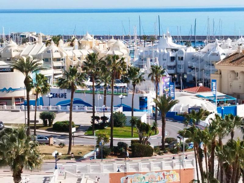 Foto de7c4fe7-e8ef-4fe8-93b4-6db83910dfb6. Zweistöckige wohnung mit kamin in Puerto Marina Benalmádena