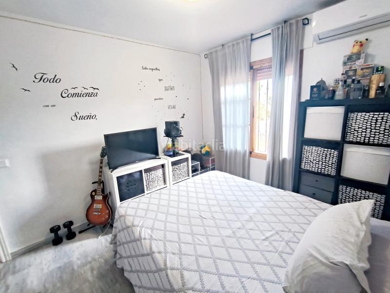 Foto 296206c9-c849-4380-a373-f502ba1ad0b5. Casa adossada amb xemeneia aparcament a Montemar Torremolinos