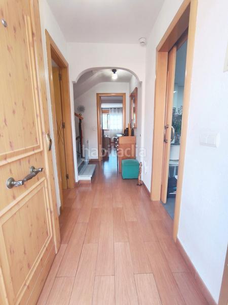 Foto a7314ac6-769f-43a0-8736-62ed6abfa6e2. Casa adossada amb xemeneia aparcament a Montemar Torremolinos