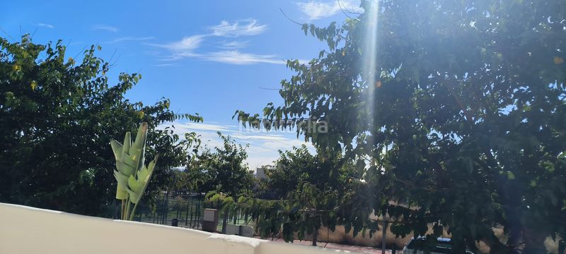 Foto c2f14cae-99c0-4c38-9506-7d5cd5d5a131. Piso en calle helios 8 piso en planta baja en arenal con 2 plazas de garaje y piscina en Benalmádena