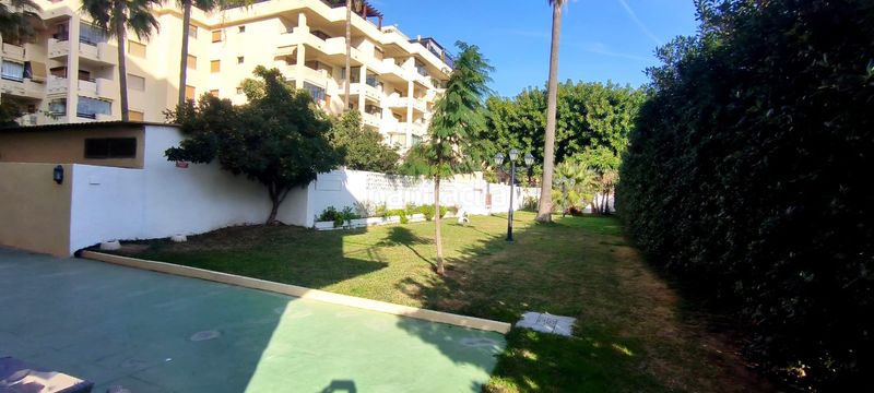 Foto 1a69b32e-157e-4c5a-b282-b3d1a7c5b4c3. Pis amb aparcament piscina a La Carihuela - Los Nidos Torremolinos