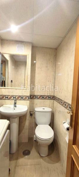 Foto 891c8ff3-be96-45e9-bf9b-07e53b2a3bc8. Pis amb aparcament piscina a La Carihuela - Los Nidos Torremolinos