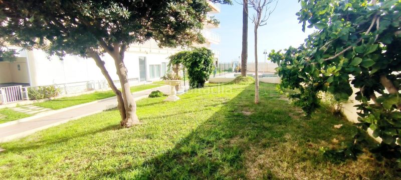 Foto e9fa22ef-6b8e-4697-a147-1bc5d1a3e371. Pis amb aparcament piscina a La Carihuela - Los Nidos Torremolinos