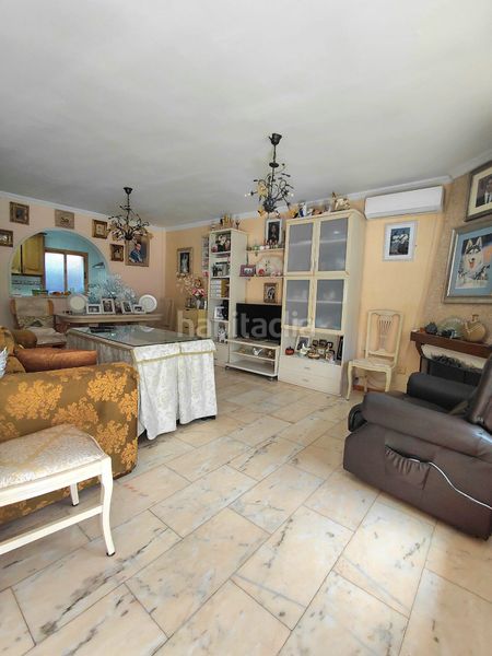 Foto 10207cf6-738e-4048-8334-7a33fd50a284. Casa adossada amb aparcament a Montemar Torremolinos