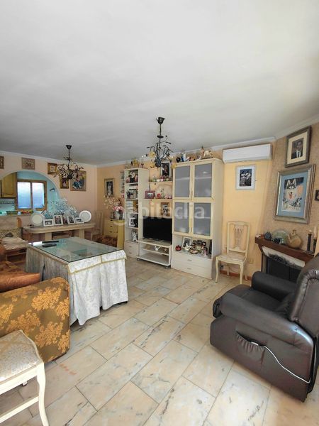 Foto 96b269a2-a8bf-4b62-adda-544bce97de63. Casa adossada amb aparcament a Montemar Torremolinos