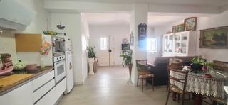 Maison à Calle manuel martín 12. Planta baja de una casita mata con división horizontal de un dor