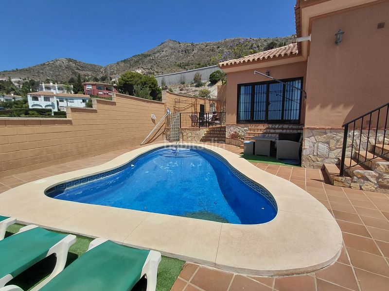 Foto a6c1fa30-0bf2-4ab6-8569-61283e0790b9. Casa a avenida del bierzo 40 a Montealto - Monterrey Benalmádena