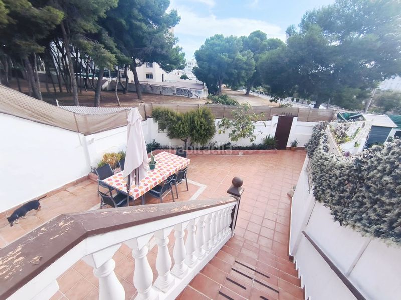 Foto 0cf69f0b-8156-463a-8123-dae84f8e3c3a. Casa adossada amb aparcament a Montemar Torremolinos