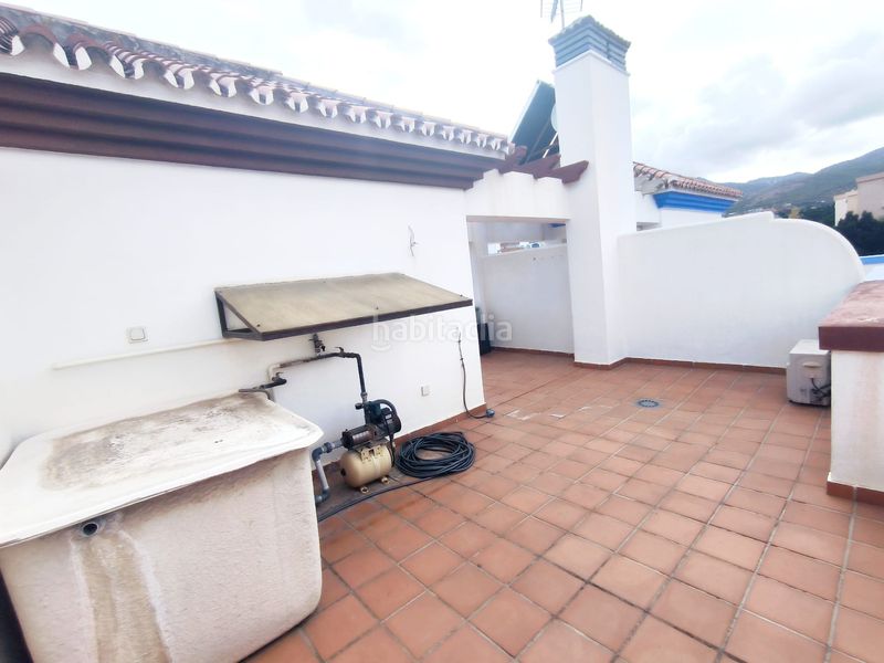 Foto 85528c28-3e4f-4101-a234-35097710c576. Casa adossada amb aparcament a Montemar Torremolinos