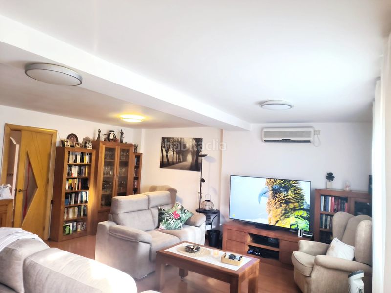 Foto f73d5a9d-e1b1-46dc-8b66-3a3de714db7e. Casa adossada amb aparcament a Montemar Torremolinos