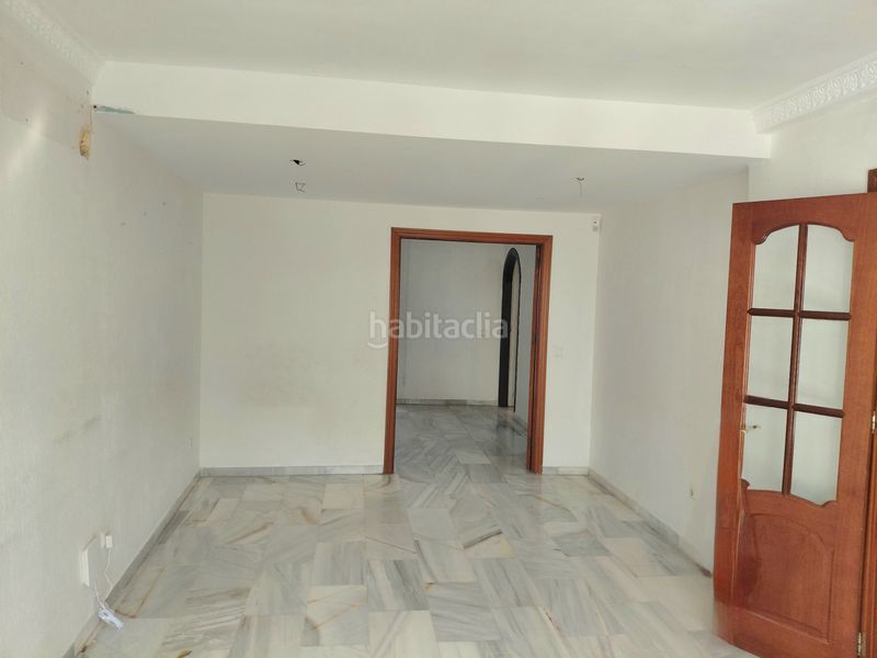 Foto d437f8e0-45b2-4ea0-94a5-99bbb1b37537. Casa aparellada amb aparcament a Centro Mijas