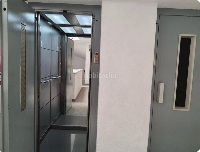 Foto c44f8666-e324-47ac-8648-0f3da47517e7. Estudi amb piscina a Solymar Benalmádena