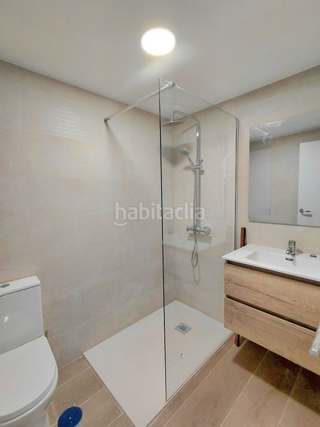 Foto a176a177-c32f-4fa9-8c16-d883f1d9ce91. Apartament amb piscina a Solymar Benalmádena