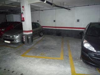 Parking voiture à Carrer del guadiana 29. Parking 2,05x4,40m