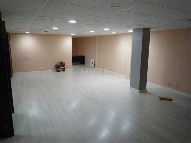 Foto 1eca96cd-b6f1-4bce-8d68-eb4eb19040ad. Local comercial a Sants-Badal Barcelona