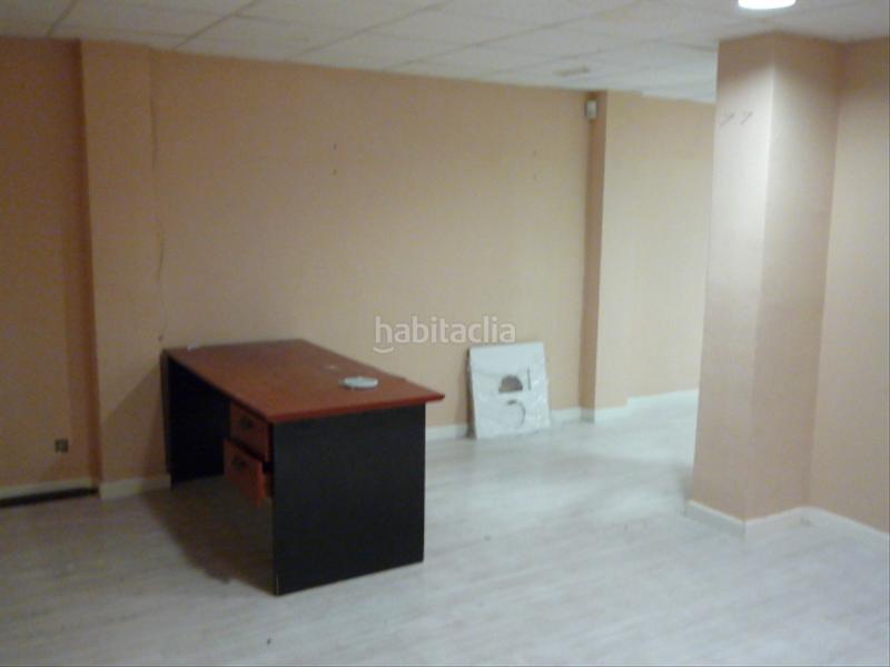 Foto 22b49129-acd1-42a3-805a-c2edb0e8bdea. Local comercial a Sants-Badal Barcelona