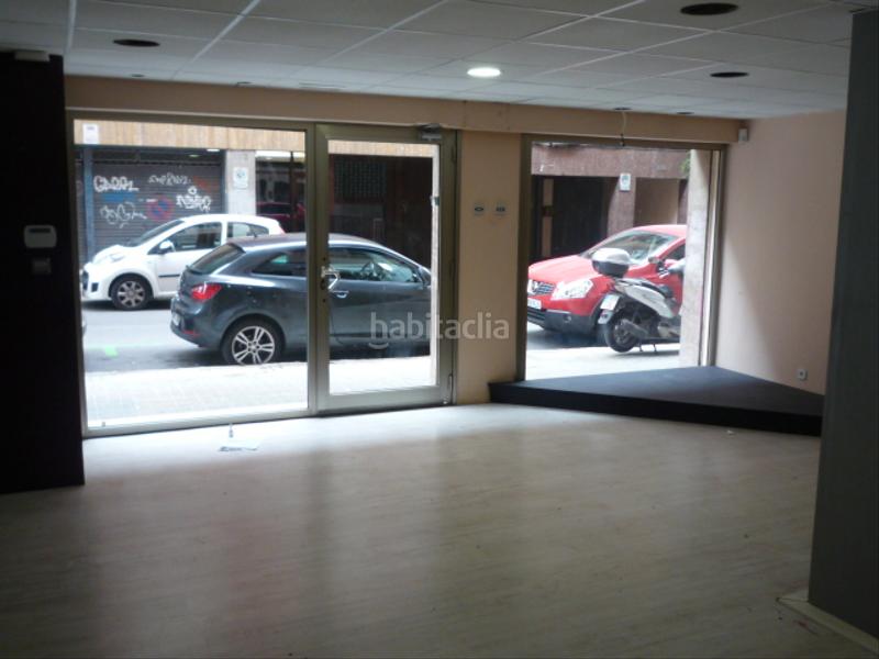Foto 83987d5d-9050-4115-838e-b16ca20d4ae6. Local comercial a Sants-Badal Barcelona