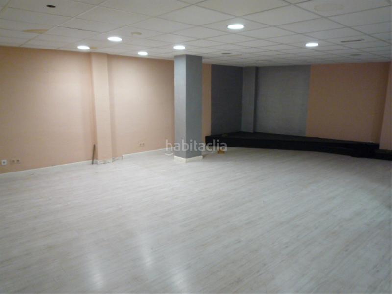 Foto bc23a333-3d80-40fc-949f-d8295d5a6ed4. Local comercial a Sants-Badal Barcelona
