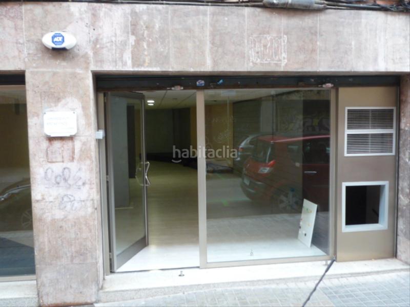 Foto dfe19665-e021-48ba-94e0-50d45b032a5b. Local comercial a Sants-Badal Barcelona