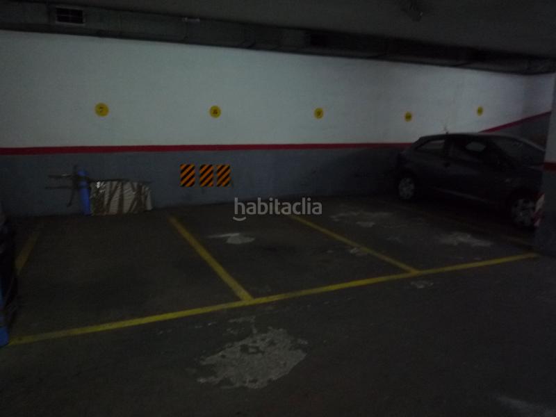 Foto 0a4e0067-d7e7-4392-9118-fd7fa4445ca9. Aparcament cotxe a carrer de bacardí 8 a Sants-Badal Barcelona