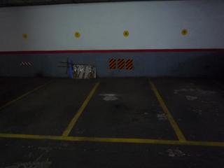 Autoparkplatz in Carrer de bacardí 8. Parking bacardi/carreras i candi