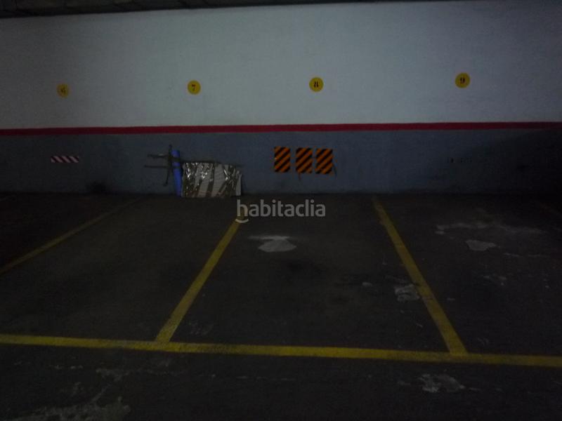 Foto e1f55f92-1ffb-4fa4-bc4b-6c948c190154. Aparcament cotxe a carrer de bacardí 8 a Sants-Badal Barcelona