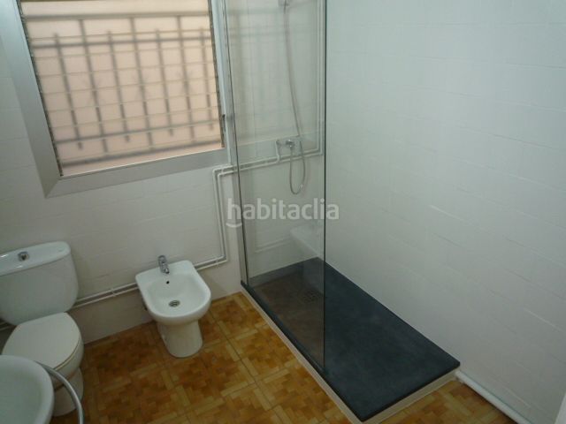 Foto 9062bcc1-0a09-4b12-94d3-36ddf3bb4a04. Pis a Gòtic Barcelona