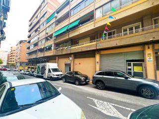 Business premise in Calle de rafael asín 28. Local comercial de 282,00m