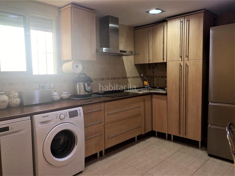 Foto 21385d7f-90ea-464d-b3fb-bd85a60d62c3. Piso apartamento frente al mar con garaje en Playa Muchavista Campello (el)